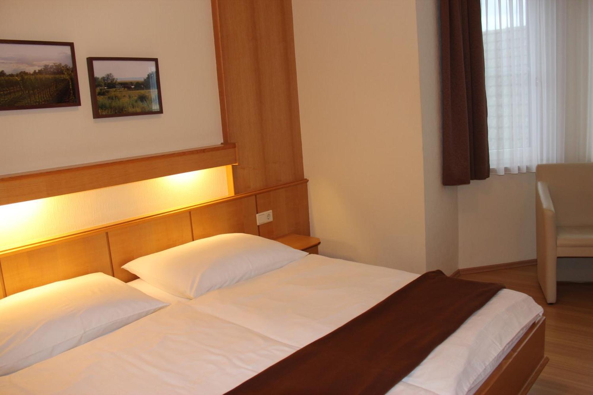 Haus Renee Bed & Breakfast Podersdorf am See Oda fotoğraf