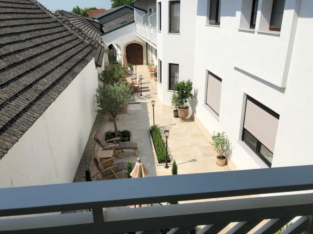 Haus Renee Bed & Breakfast Podersdorf am See Dış mekan fotoğraf